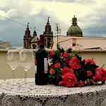 Patania Royal Apartment